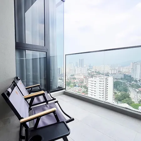 Beacon Executive Suite George Town Exterior photo