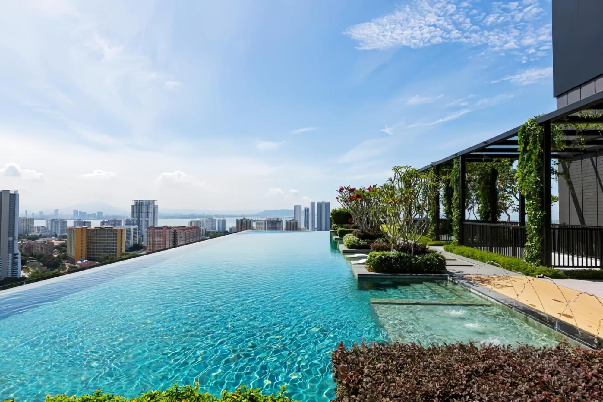 Beacon Executive Apartment George Town